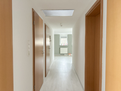 NEU zur Vermietung in Hattingen - Diele - Reuter Immobilien - Immobilienmakler