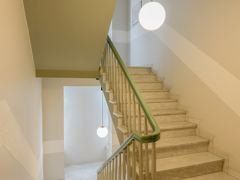 NEU zur Vermietung in Bochum Ehrenfeld - Treppenhaus - Reuter Immobilien - Immobilienmakler