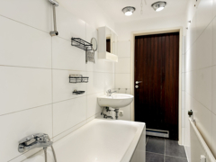 NEU zur Vermietung in Bochum Wiemelhausen - Badezimmer - Reuter Immobilien – Immobilienmakler (2)