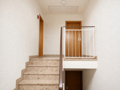 NEU zum Verkauf in Herne Börnig - Eigentumswohnung - Hausflur - Reuter Immobilien – Immobilienmakler (2)