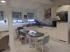 NEU zur Vermietung in Herne Wanne-Eickel - Wohnzimmer mit Kochbereich - Reuter Immobilien – Immobilienmakler (3)