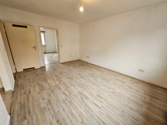 NEU zur Vermietung in Herne Holsterhausen - Wohnzimmer - Reuter Immobilien – Immobilienmakler (4)