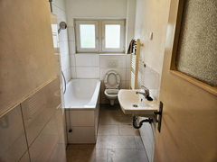 NEU zur Vermietung in Herne Holsterhausen - Bad - Reuter Immobilien – Immobilienmakler (2)