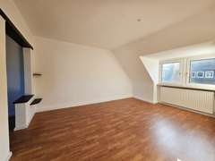 NEU zur Vermietung in Herne-Wanne-Eickel-Bickern - Wohnzimmer - Reuter Immobilien – Immobilienmakler.jpg