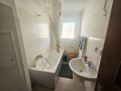 NEU zur Vermietung in Herne Holsterhausen - Bad - Reuter Immobilien – Immobilienmakler