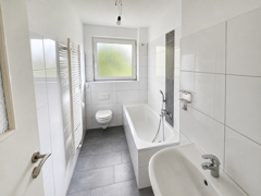 NEU zur Vermietung in Herne Holsterhausen - Bad - Reuter Immobilien – Immobilienmakler