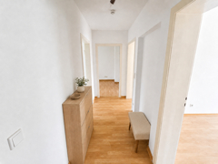 NEU zur Vermietung in Herne Holsterhausen - Diele - Reuter Immobilien – Immobilienmakler (2)