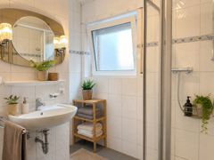 NEU zur Vermietung in Bochum Dahlhausen - Badezimmer - KI-Möbliert - Reuter Immobilien – Immobilienmakler