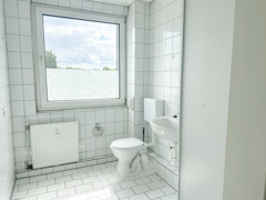 NEU zur Vermietung in Bochum Wattenscheid - Badezimmer - Reuter Immobilien – Immobilienmakler