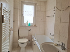 NEU zum Verkauf in Herne Röhlinghausen - Eigentumswohnung - Badezimmer - Reuter Immobilien – Immobilienmakler