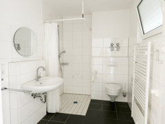 NEU zur Vermietung in Bochum Linden - Badezimmer - Reuter Immobilien – Immobilienmakler