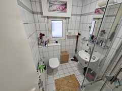 NEU zur Vermietung in Herne Wanne-Eickel - Bad - Reuter Immobilien – Immobilienmakler