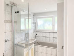 NEU zur Vermietung in Bochum Gerthe - Badezimmer - Reuter Immobilien -  Immobilienmakler