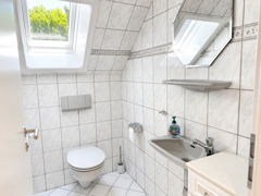 NEU zur Vermietung in Bochum Gerthe - Gäste-WC - Reuter Immobilien -  Immobilienmakler