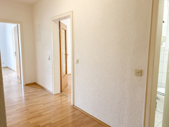 NEU zur Vermietung in Bochum Linden - Diele - Reuter Immobilien – Immobilienmakler (2)