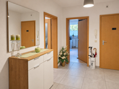 NEU zum Verkauf in Herne-Röhlinghausen -  Eigentumswohnung - Diele - Reuter Immobilien – Immobilienmakler