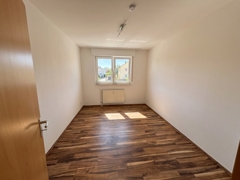 NEU zum Verkauf in Herne-Eickel  -  Eigentumswohnung - Kinderzimmer - Reuter Immobilien – Immobilienmakler - KI-generiert
