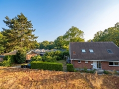 NEU zum Verkauf in Herne-Eickel  -  Eigentumswohnung - Blick vom Balkon- Reuter Immobilien – Immobilienmakler - KI-generiert