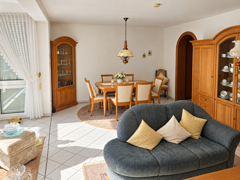 NEU zur Vermietung in Röhlinghausen - Wohnzimmer - Reuter Immobilien – Immobilienmakler (3)