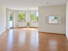NEU zum Verkauf in Herne-Mitte Altenhöfen -  Eigentumswohnung - Wohnzimmer - Reuter Immobilien – Immobilienmakler