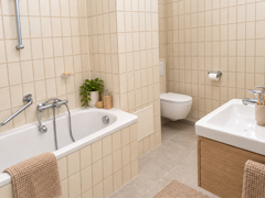 NEU zum Verkauf in Herne-Mitte Altenhöfen -  Eigentumswohnung - Bad Beispiel - Reuter Immobilien – Immobilienmakler