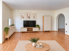 NEU zum Verkauf in Herne-Mitte Altenhöfen -  Eigentumswohnung - Wohnzimmer Beispiel - Reuter Immobilien – Immobilienmakler (2)