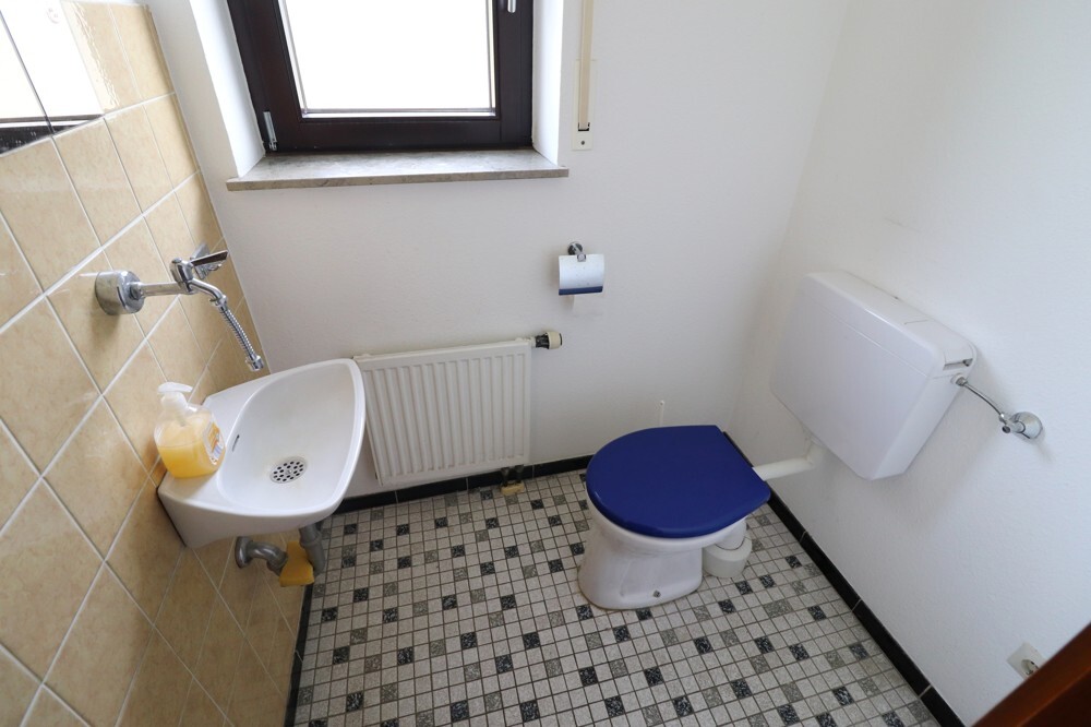 separates WC (EG)