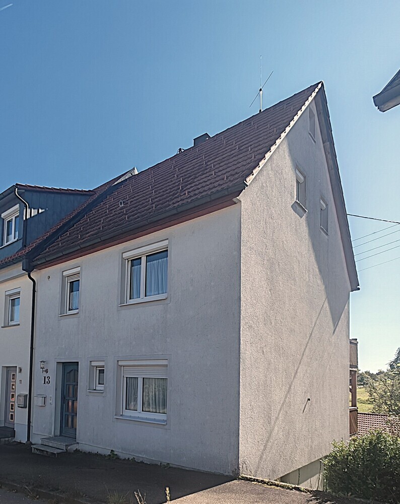 Westansicht, straßenseits