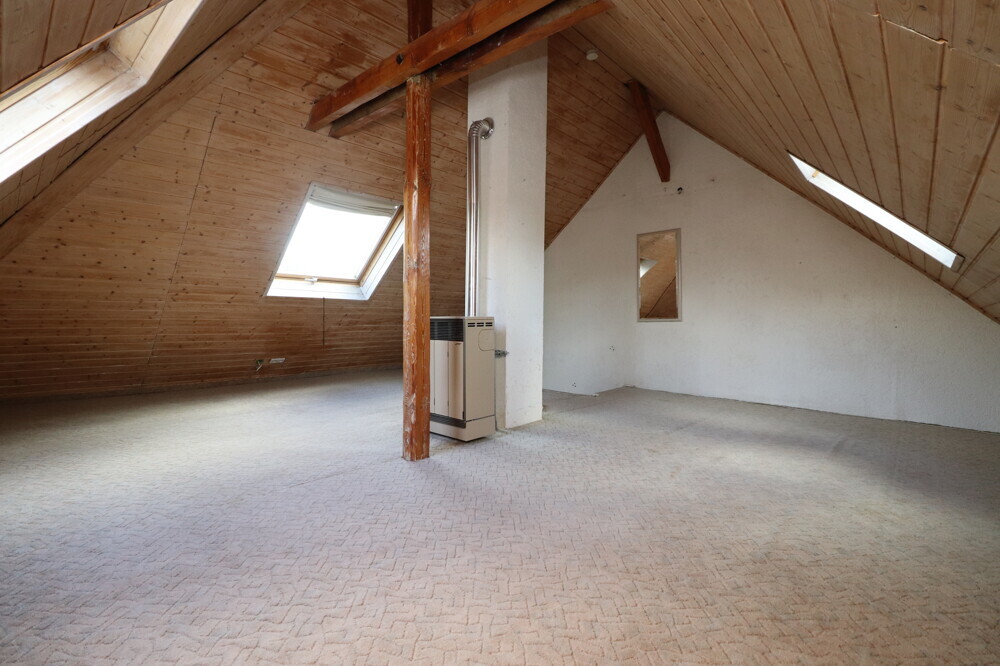 ausgebauter Dachspitz als Elternschlafzimmer oder HomeOffice