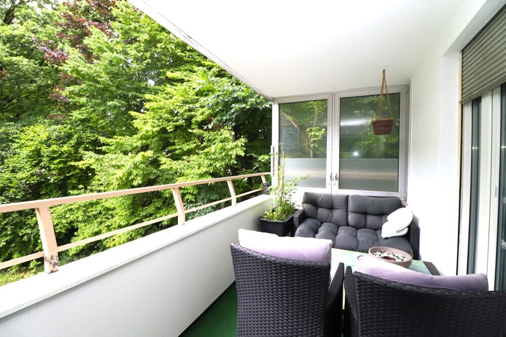 Balkon mit Blick ins Grüne