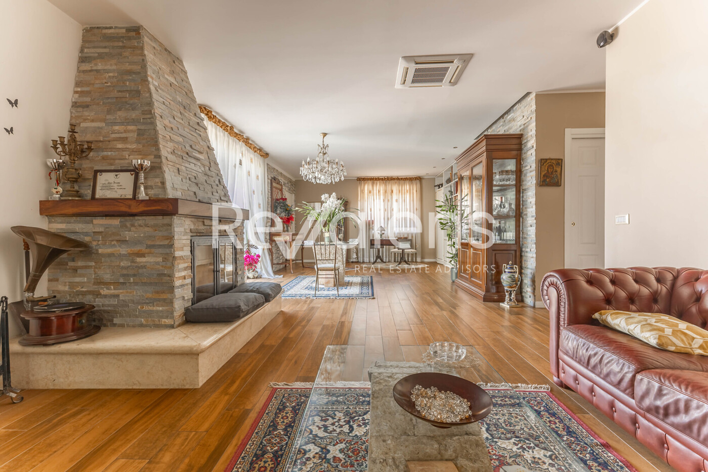 0C3A3763-HDR
