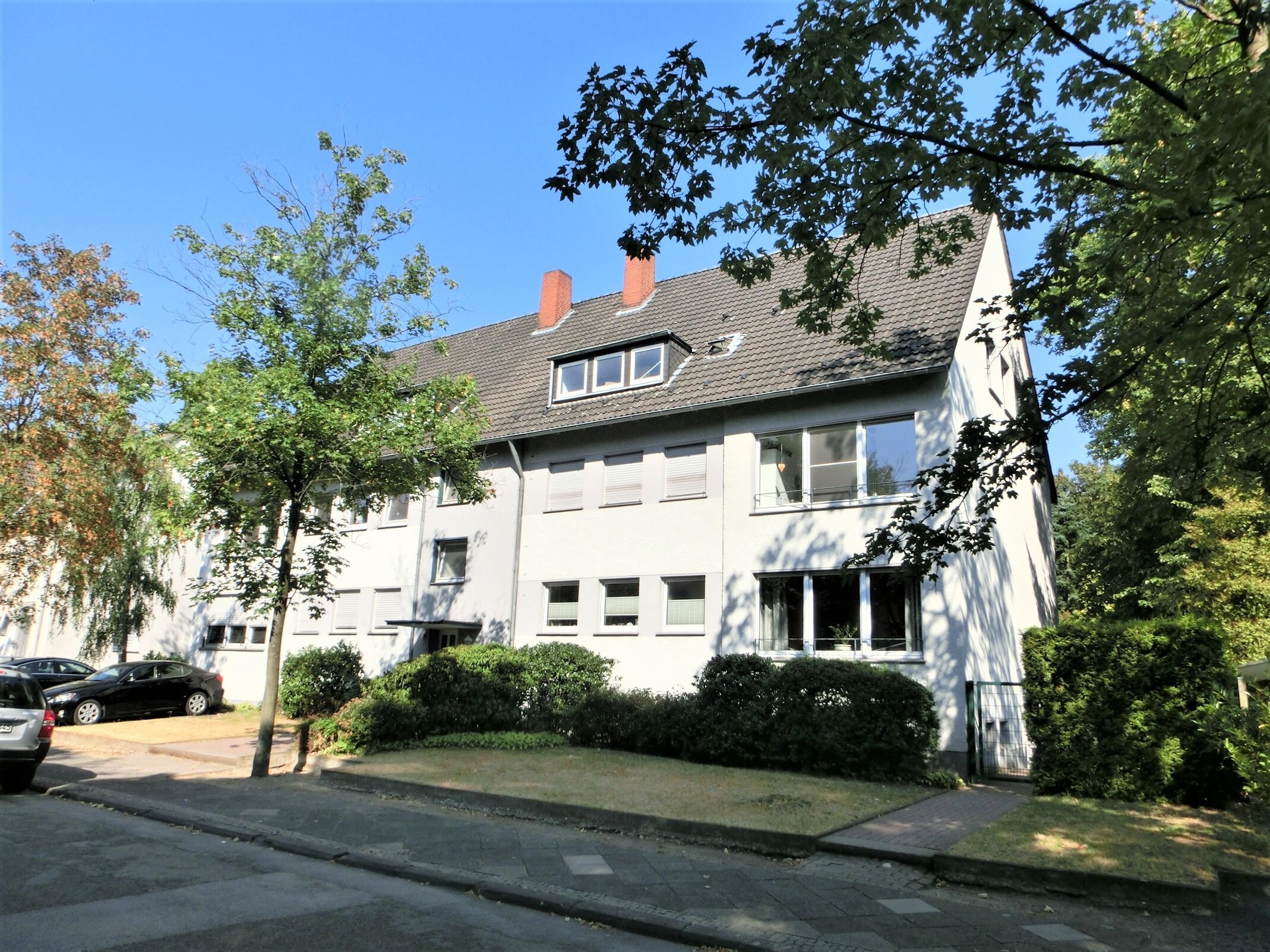 RRI +++ sichere Werte - vermietete Wohnung inkl. Garage zur Anlage +++ RRI