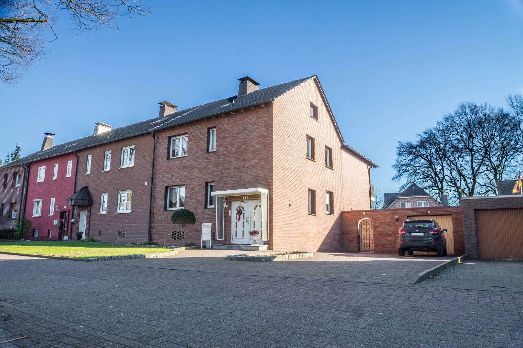 EG frei ab 01.04.2019 + OG vermietet + Garage