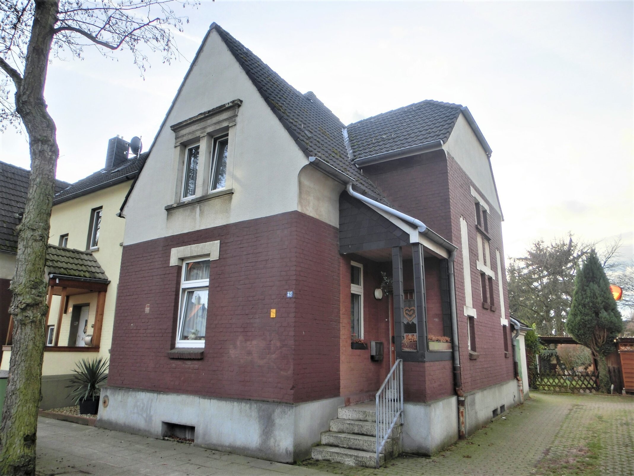 RRI +++ Historisches Zechenhaus in ruhiger Lage +++ RRI