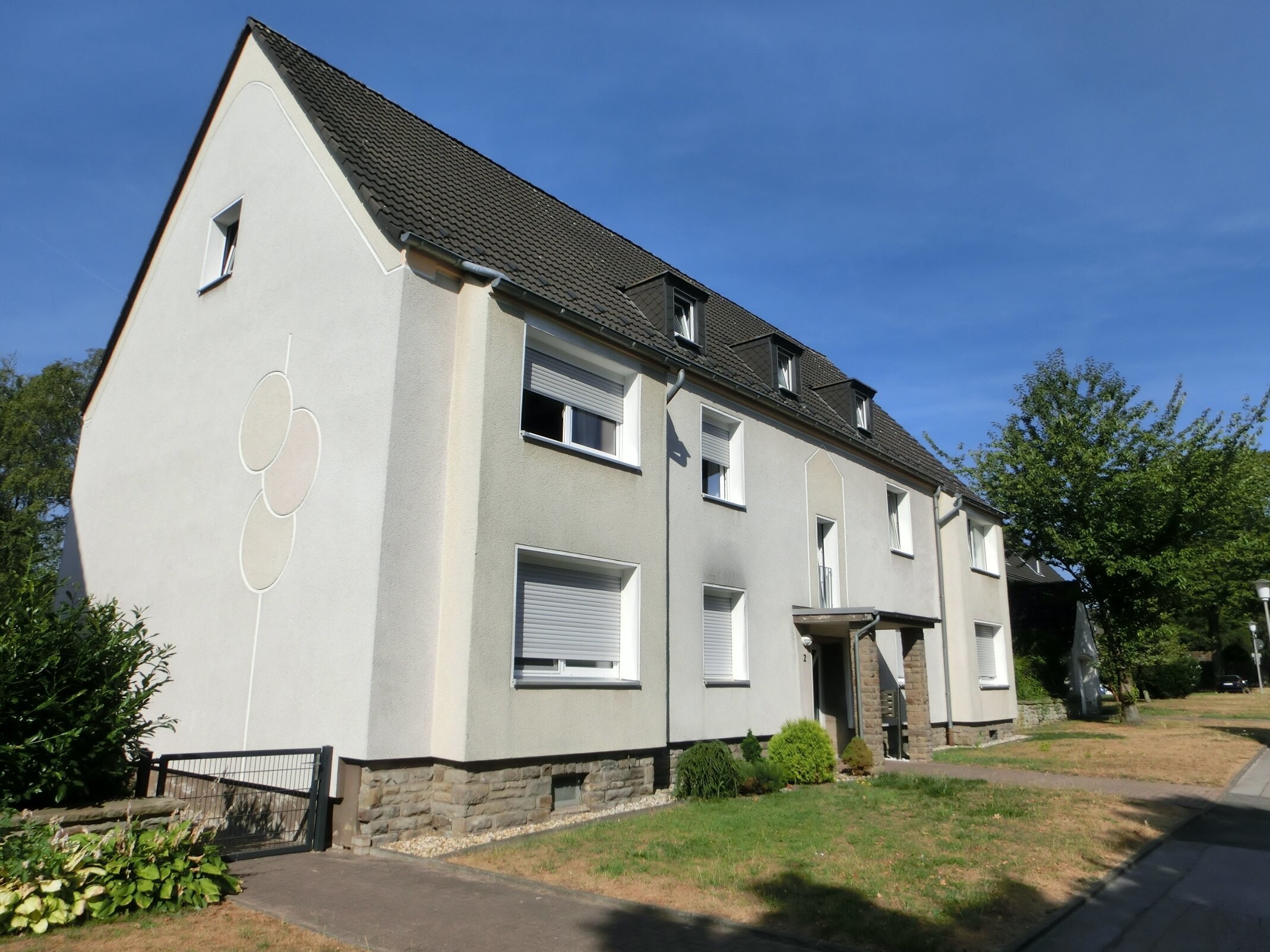 RRI+++ 1. OG-Wohnung mit eigenem Garten +++RRI