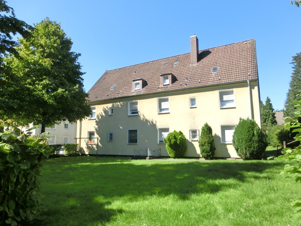 große Eigentumswohnung mit eigenem Garten - zur Kapitalanlage