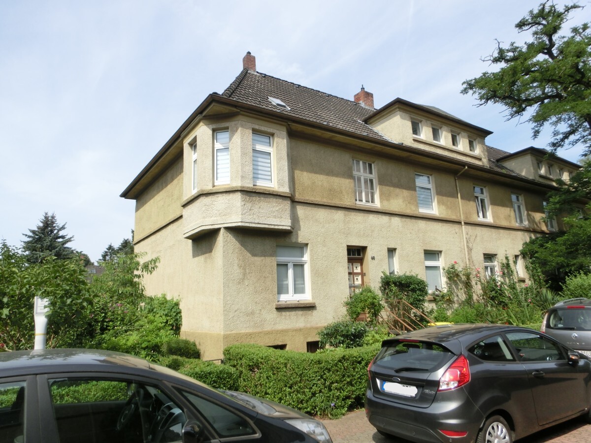 RESERVIERT: 
Eigentumswohnung
mit 
großem Garten