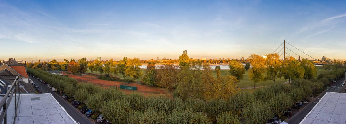 AUSBLICK RUNDUM