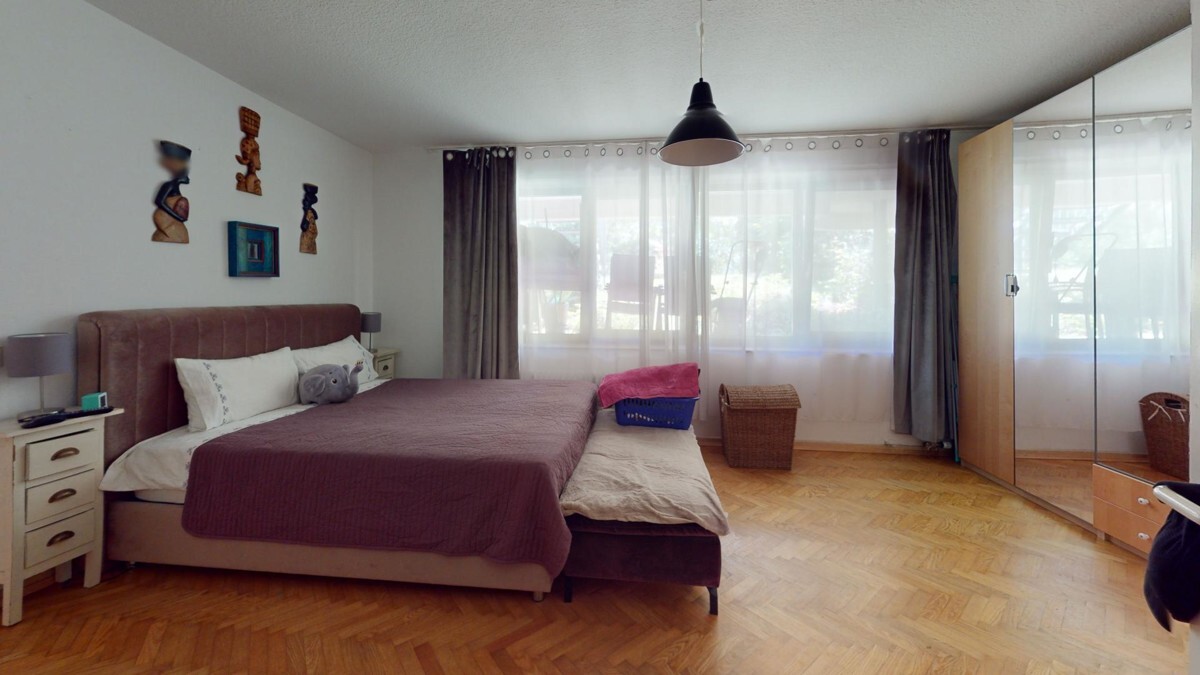 SCHLAFZIMMER SOUTERRAIN