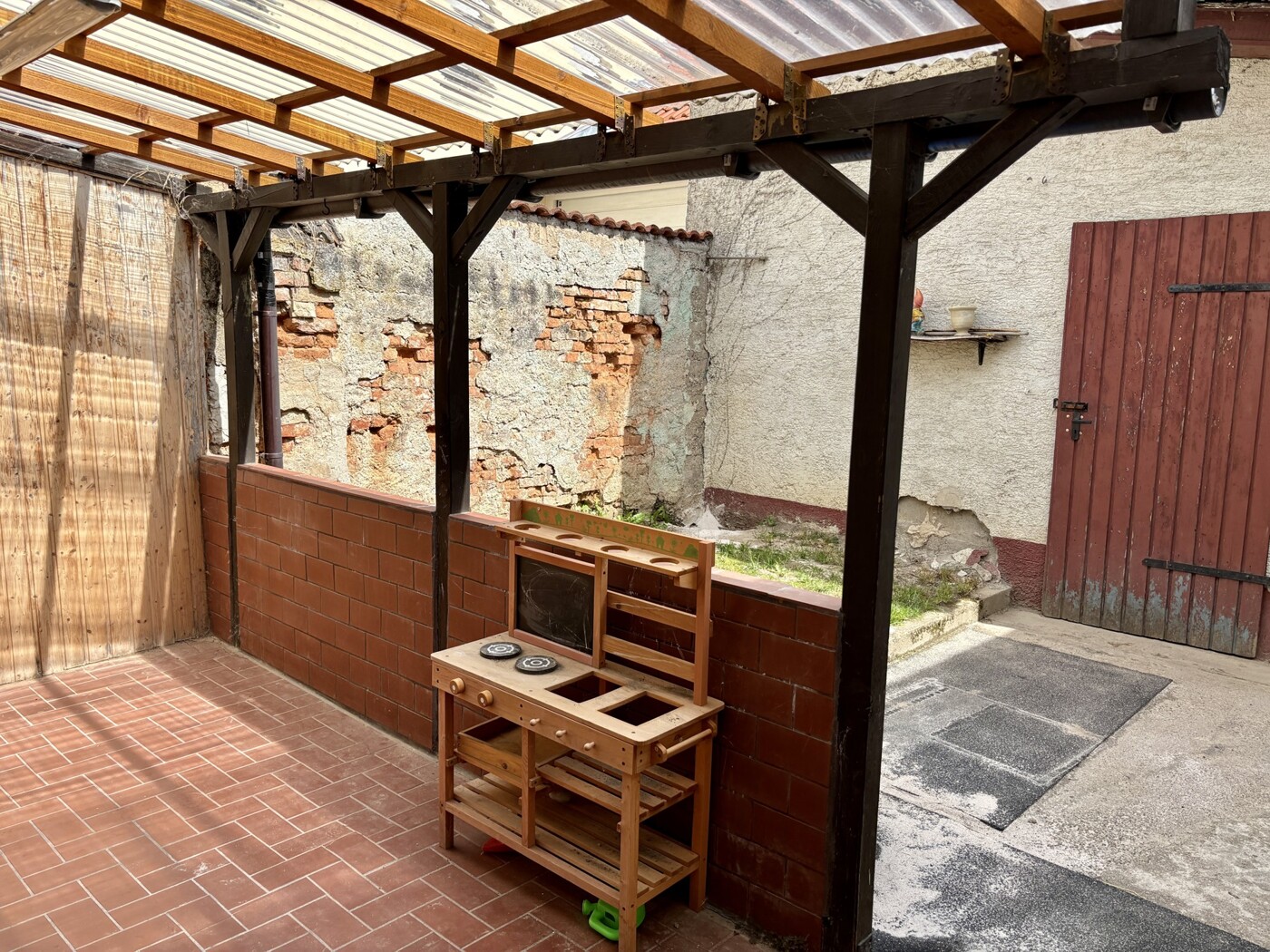 ...mit Terrassenzugang