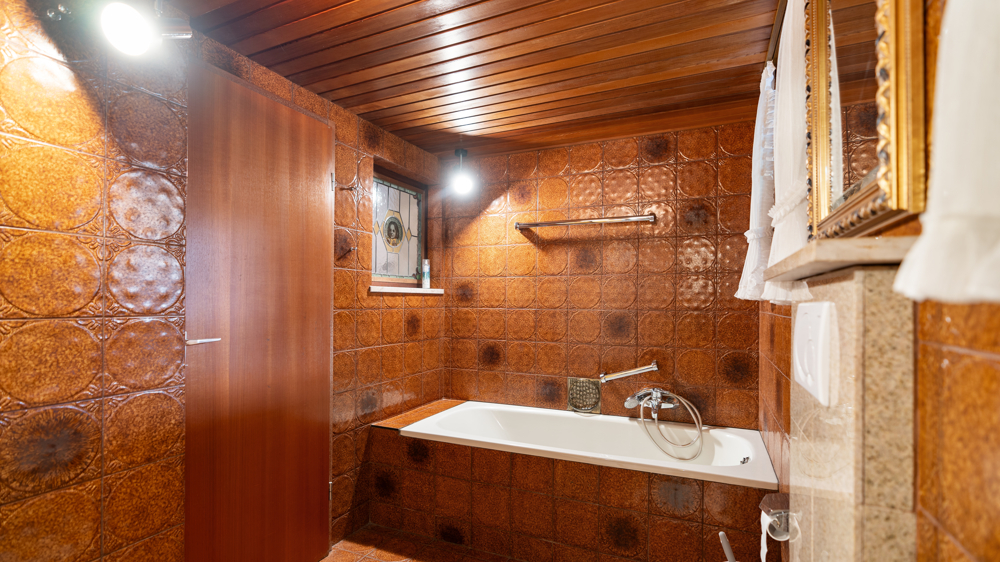 Badezimmer EG