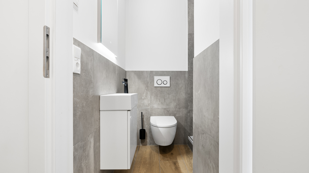 WC 2