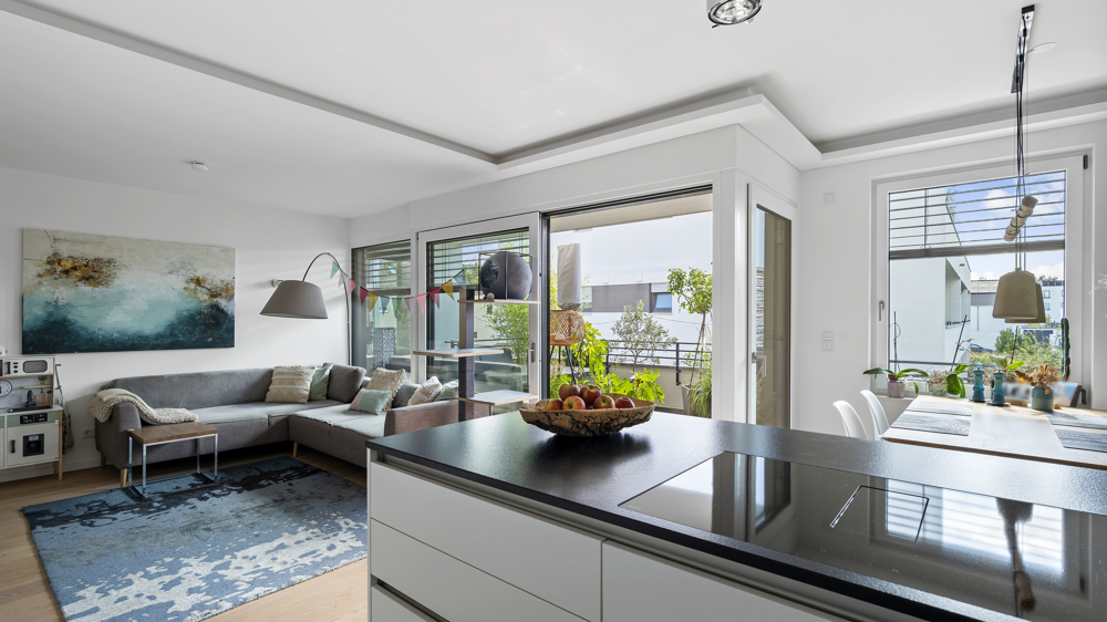 Küche und Wohnzimmer