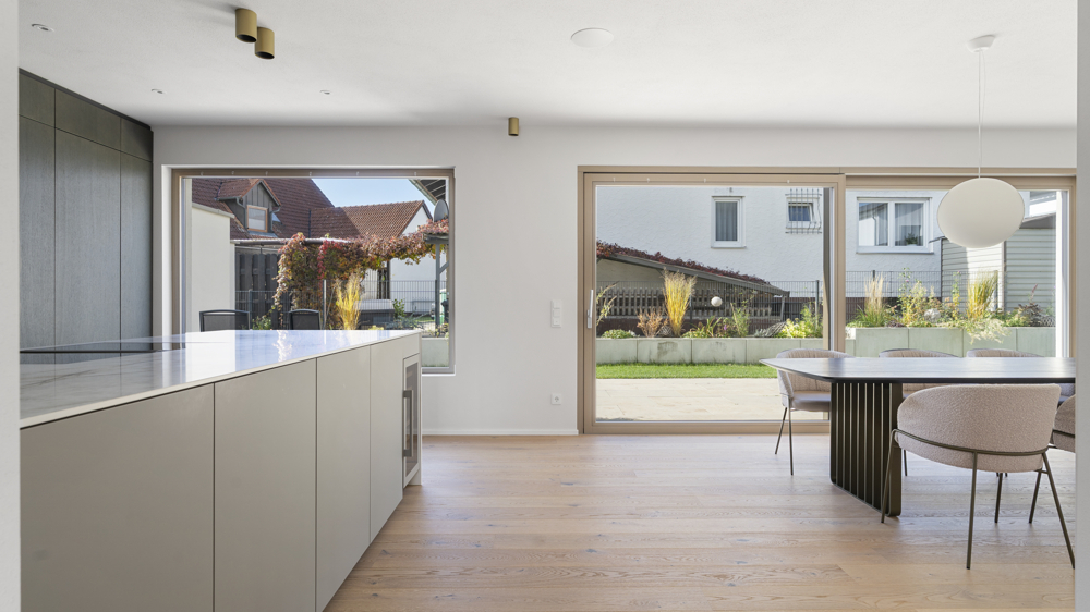 Küche und Esszimmer