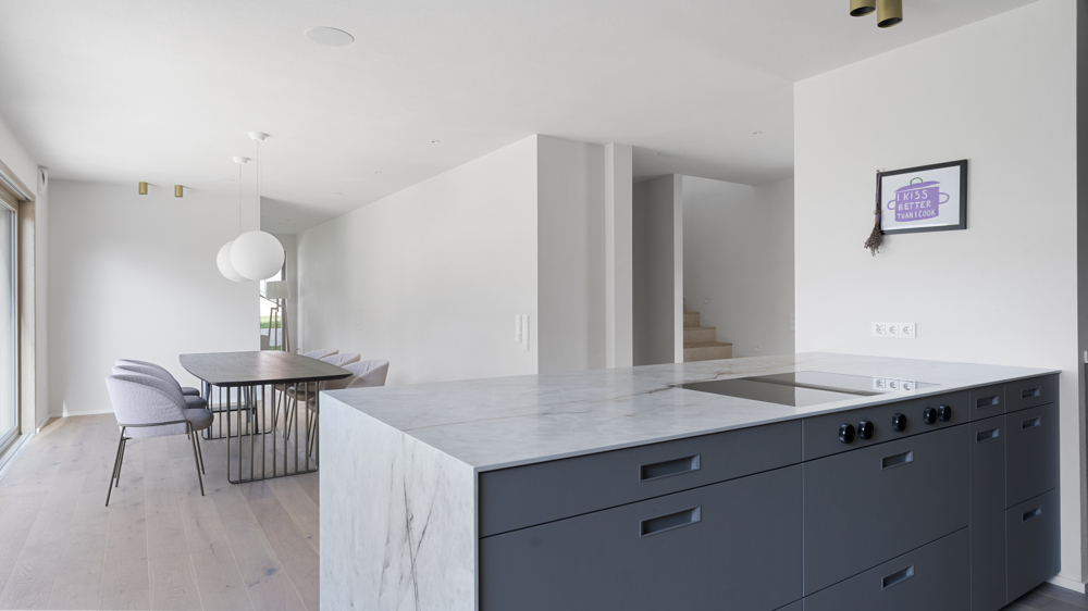 Küche und Esszimmer