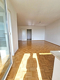 Blick vom Balkon in Wohnraum