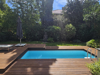 Pool seitlich von Terrasse