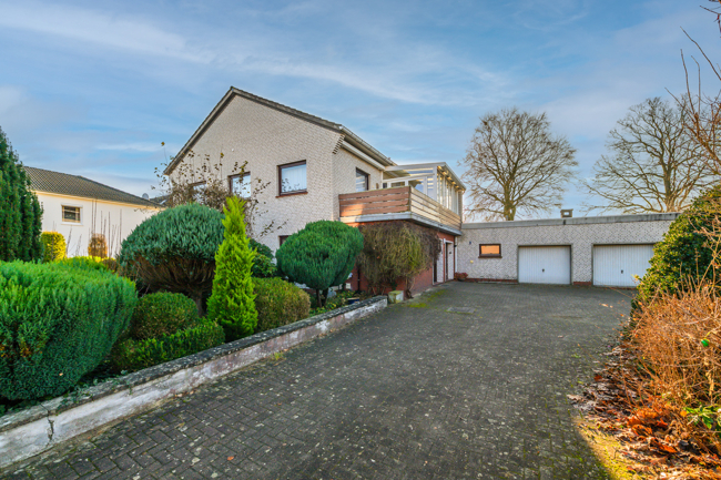 Straßenansicht