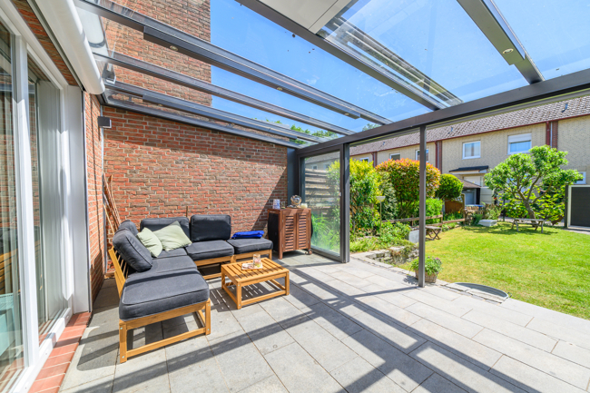 überdachte Terrasse