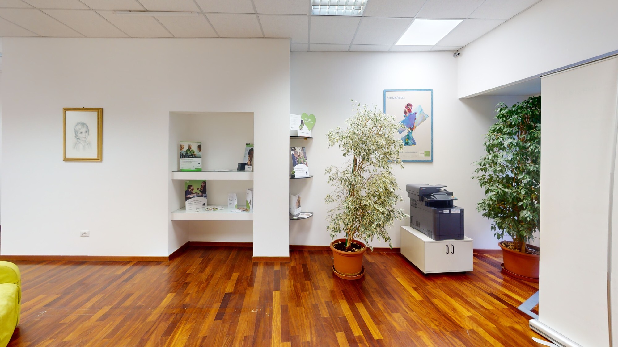 LOCALE-COMMERCIALE-AL-PIANO-TERRA-Photo-3